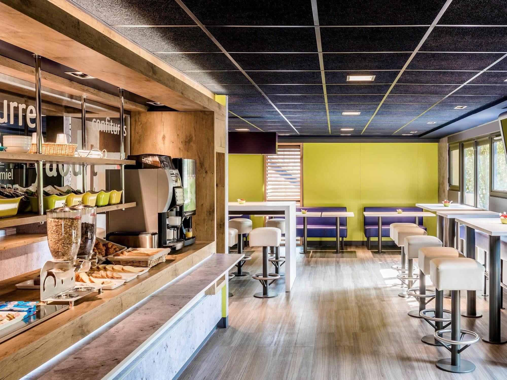 Ibis Budget Argenteuil Bords De Seine Exterior foto